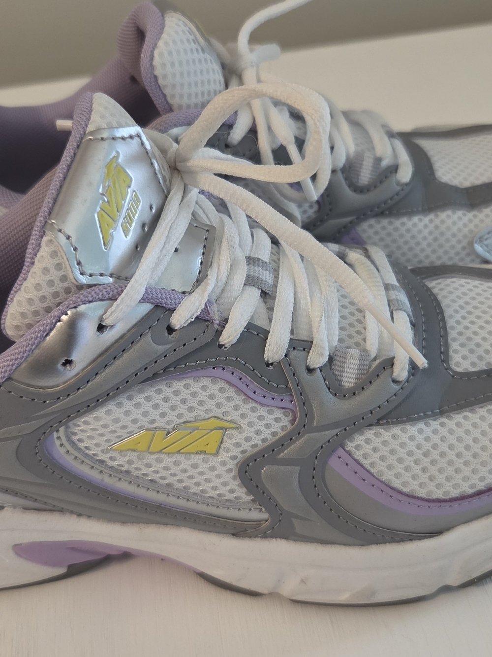 Avia Gray and Lavender Women's Athletic Sneakers with Yellow Logo 8M